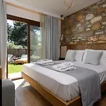 La Terra Petra * Σκάλα Ραχωνίου